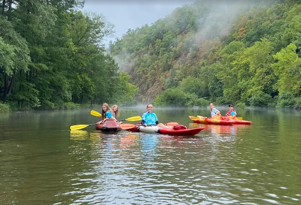 Embark on a journey of charm and comfort as you explore Hochatown and Broken Bow through this captivating video tour!